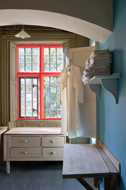 Farrow & Ball Lobster lifestyle photo