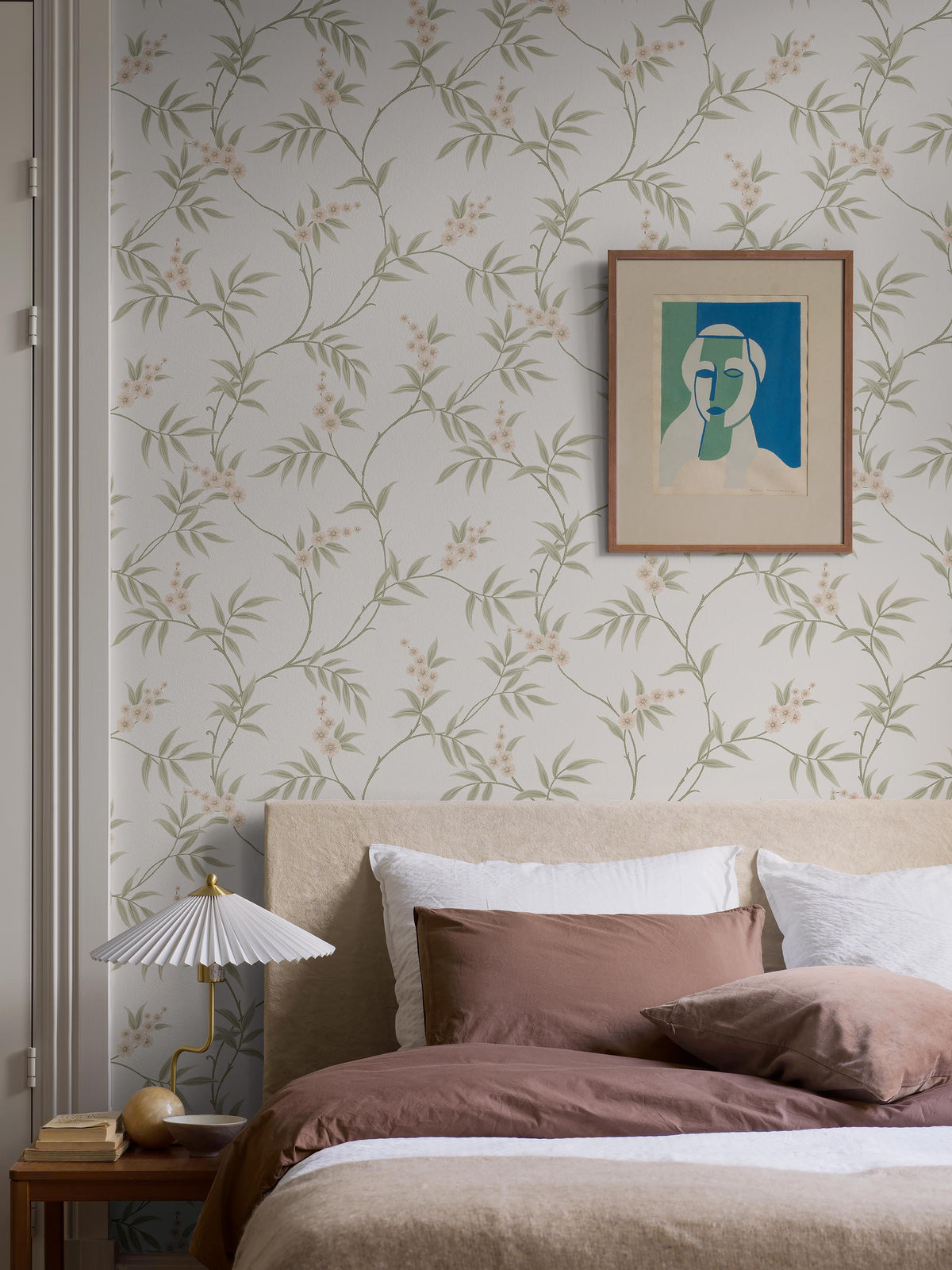 Floral Tree - Roomshot 1