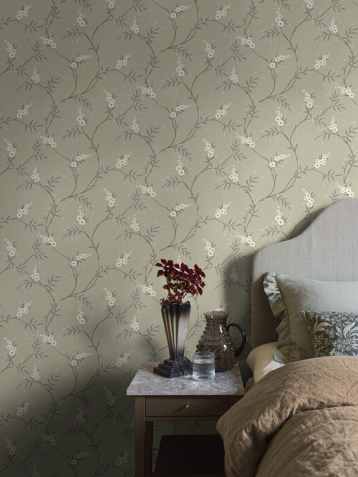 Floral Tree - Bedroom Roomshot