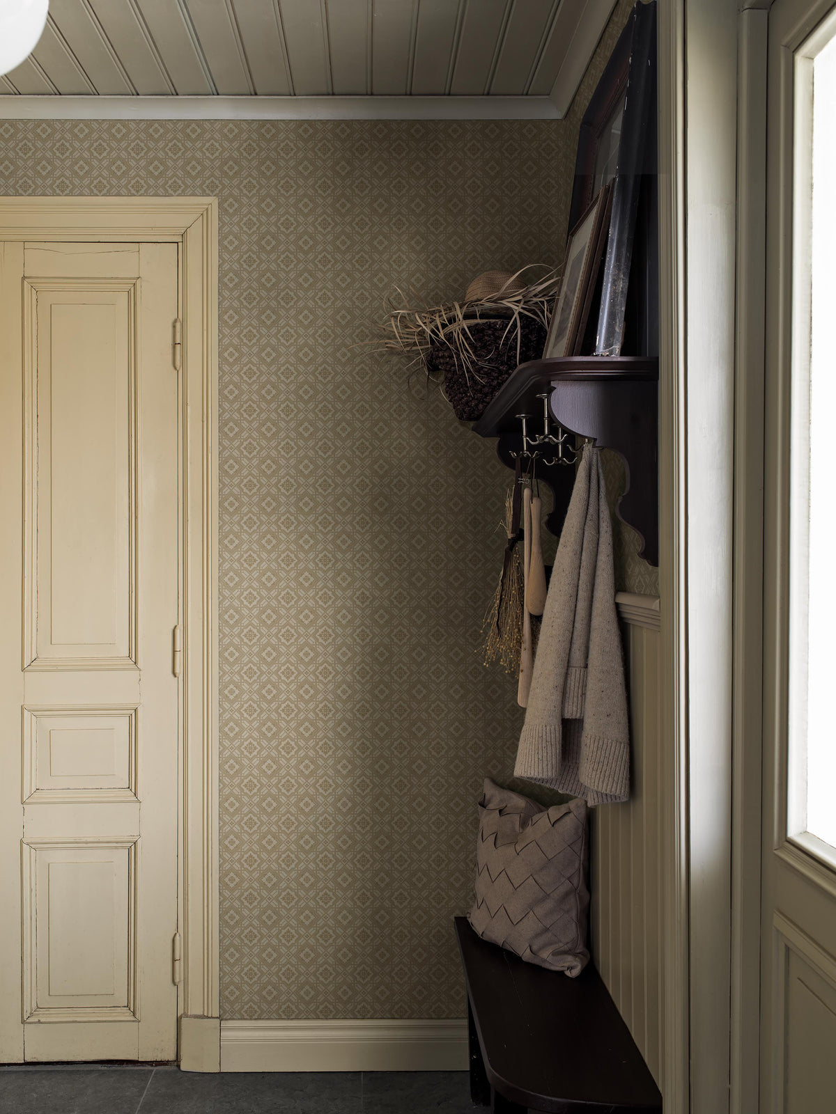 Friedrich - Hallway Roomshot