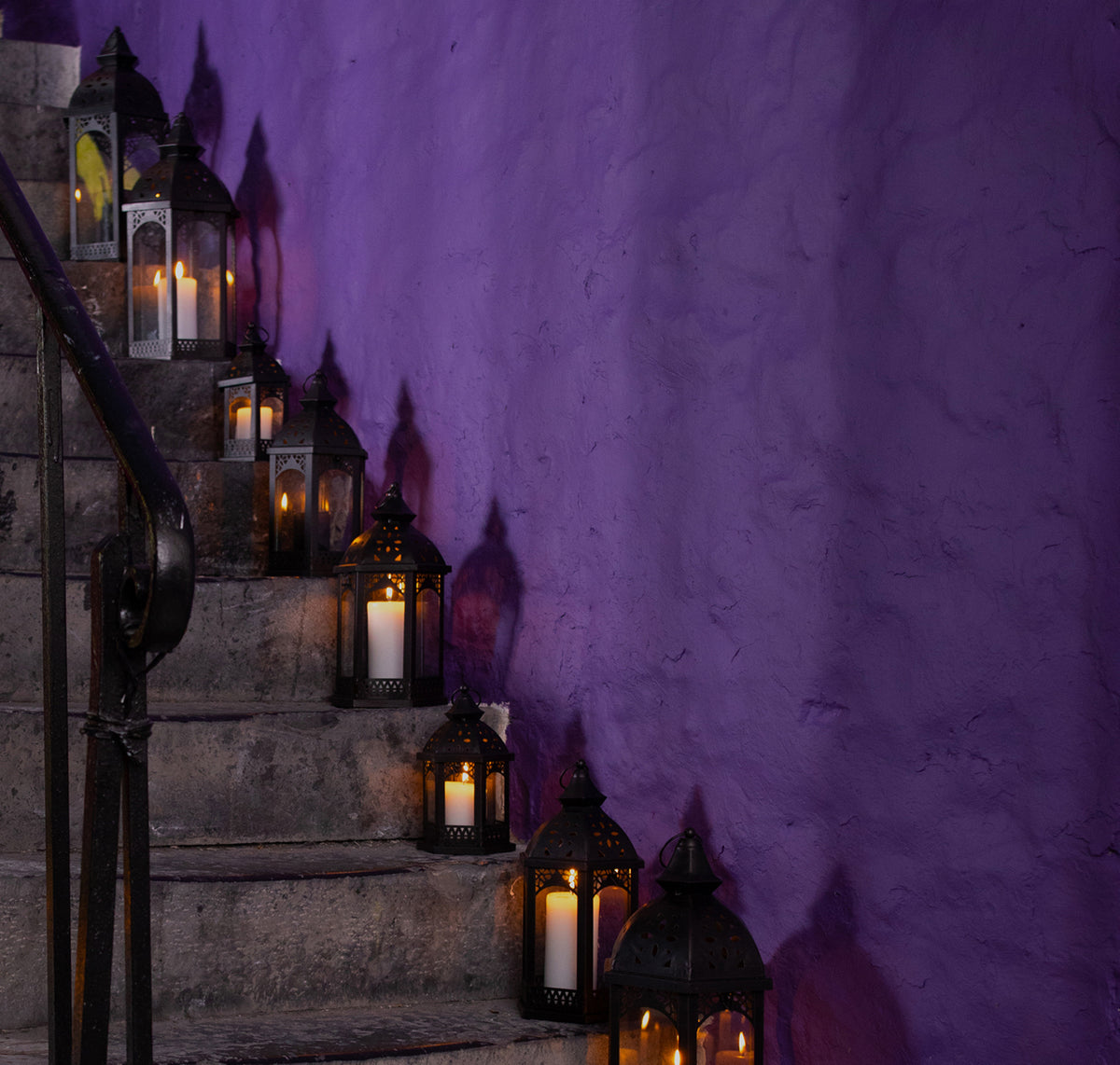 The Magic of Colour: Infusing Your Home with Halloween Spirit
