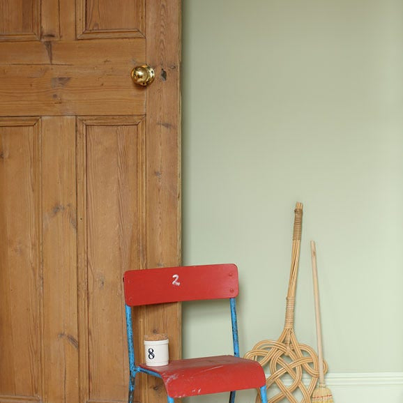 Farrow & Ball Cooking Apple Green lifestyle photo