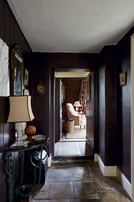 Farrow & Ball Mahogany lifestyle photo