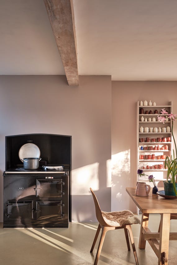 Farrow & Ball Peignoir lifestyle photo