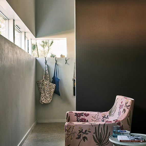 Farrow & Ball Cola lifestyle photo