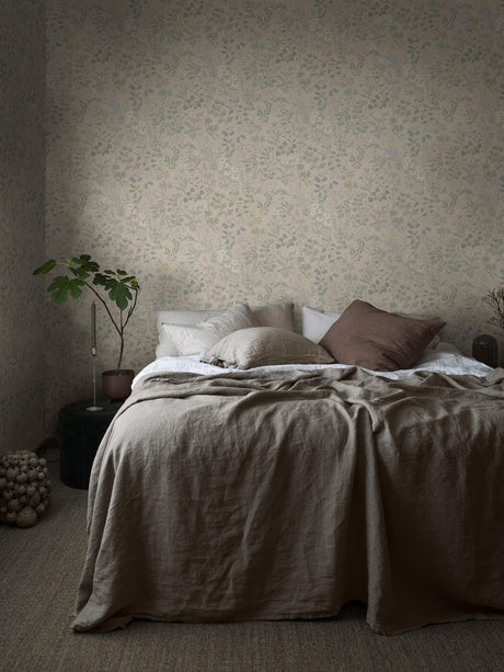 Flora - Bedroom Roomshot