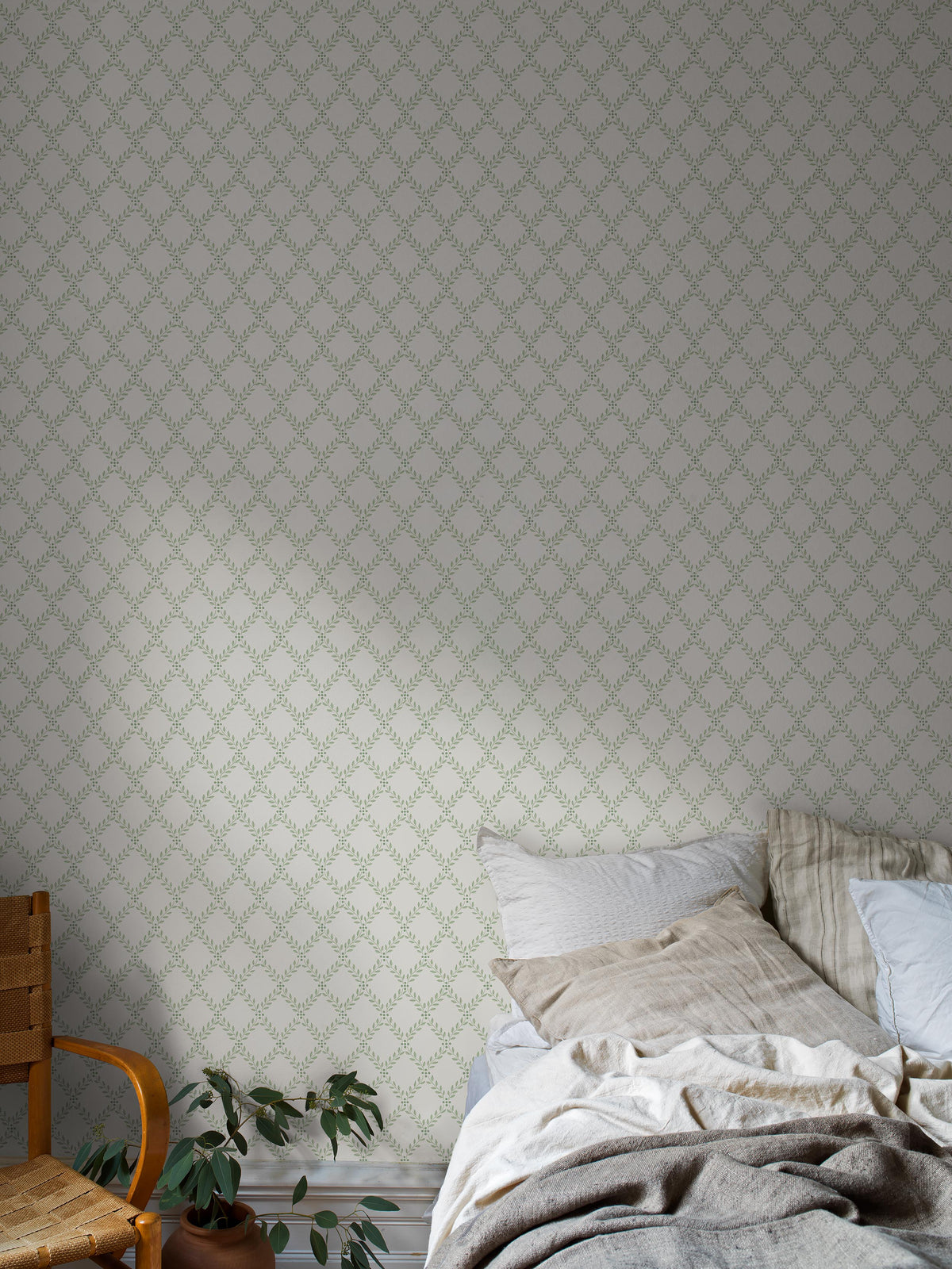 Trellis Leaves - Bedroom Roomshot