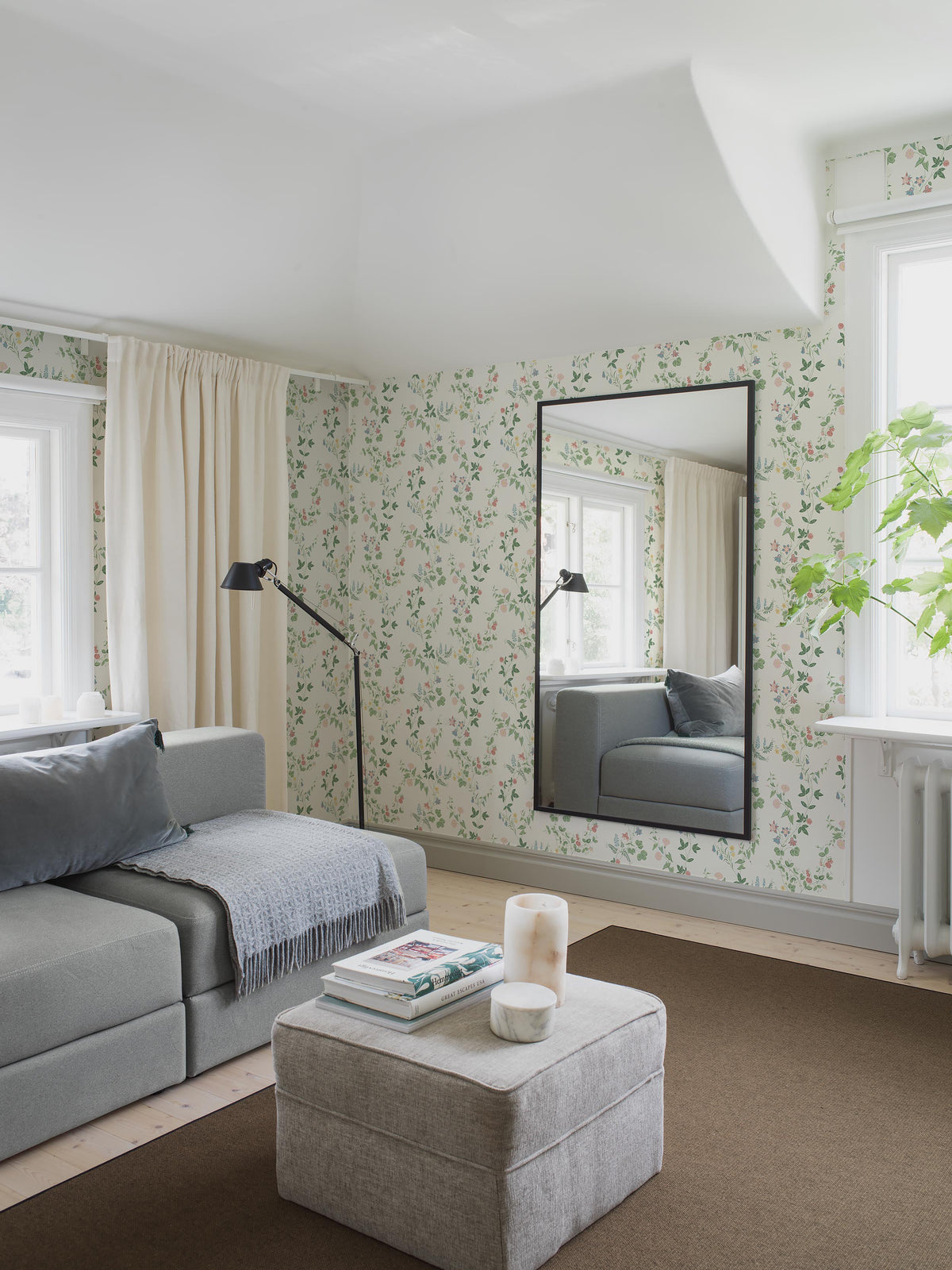 Midsummer Eve - Roomshot