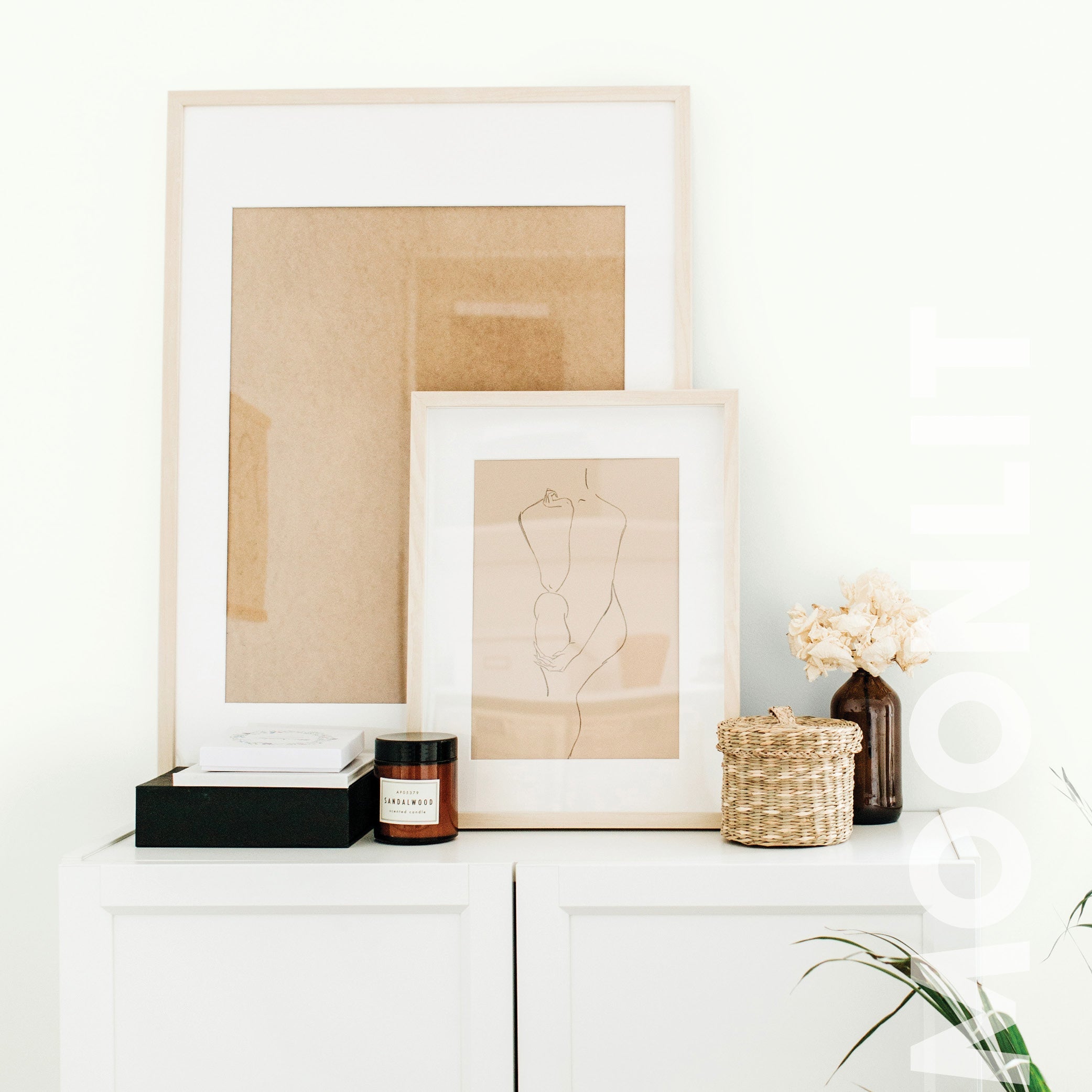 Curator Moonlit lifestyle photo